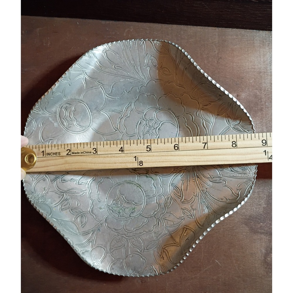 Wilson Specialties Co Hand Wrought Aluminum Floral Bowl Scalloped Edge Vintage